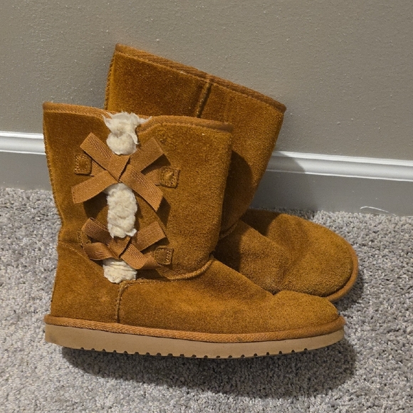 🤎 Koolaburra by UGG Tan/Chestnut Suede Boots with Plush Lining – Size 8 - Picture 1 of 7